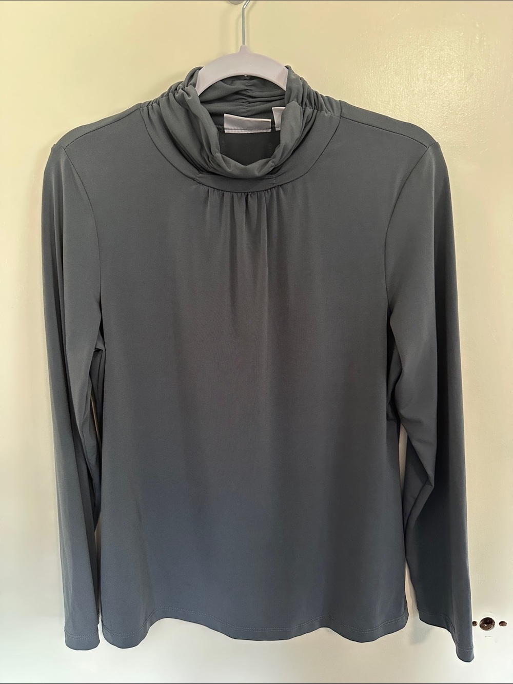 Susan Graver Essentials Gray Long-Sleeve Mock Neck Top Size Medium